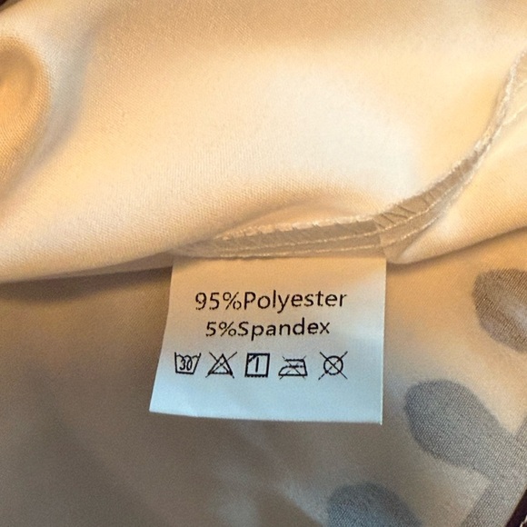 NWOT Elegant Women’s Black & White Floral Long Sleeves Blouse Large No Stretch - Picture 5 of 12